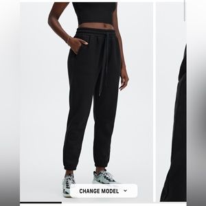 Fabletics Eco Go-To Classic Sweatpants